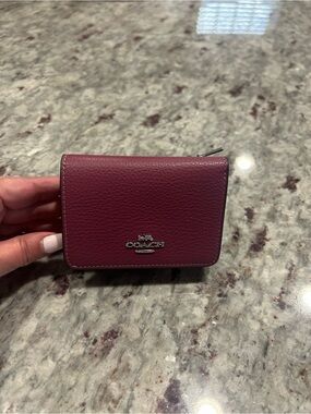 Coach Women's Wallet in Berry w/Detachable Card Case